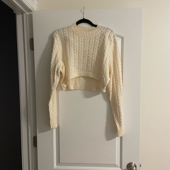 Danielle Bernstein Mock Neck Cropped Sweater - Picture 2 of 4